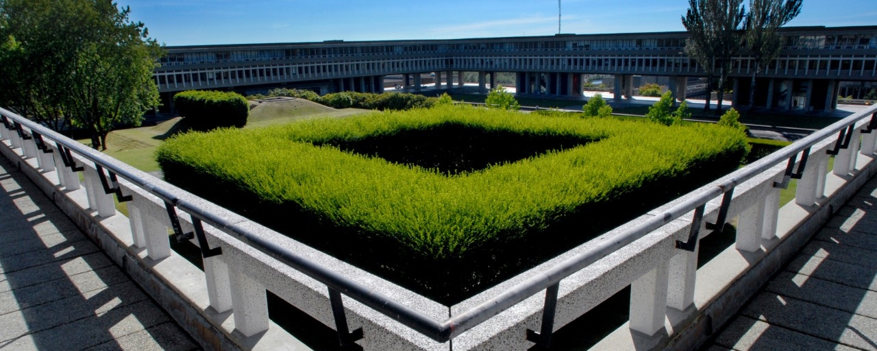 photo of SFU Academic Quadrangle garden