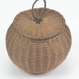Penobscot Ash Basket (Photo: courtesy of the Smithsonian Institution)