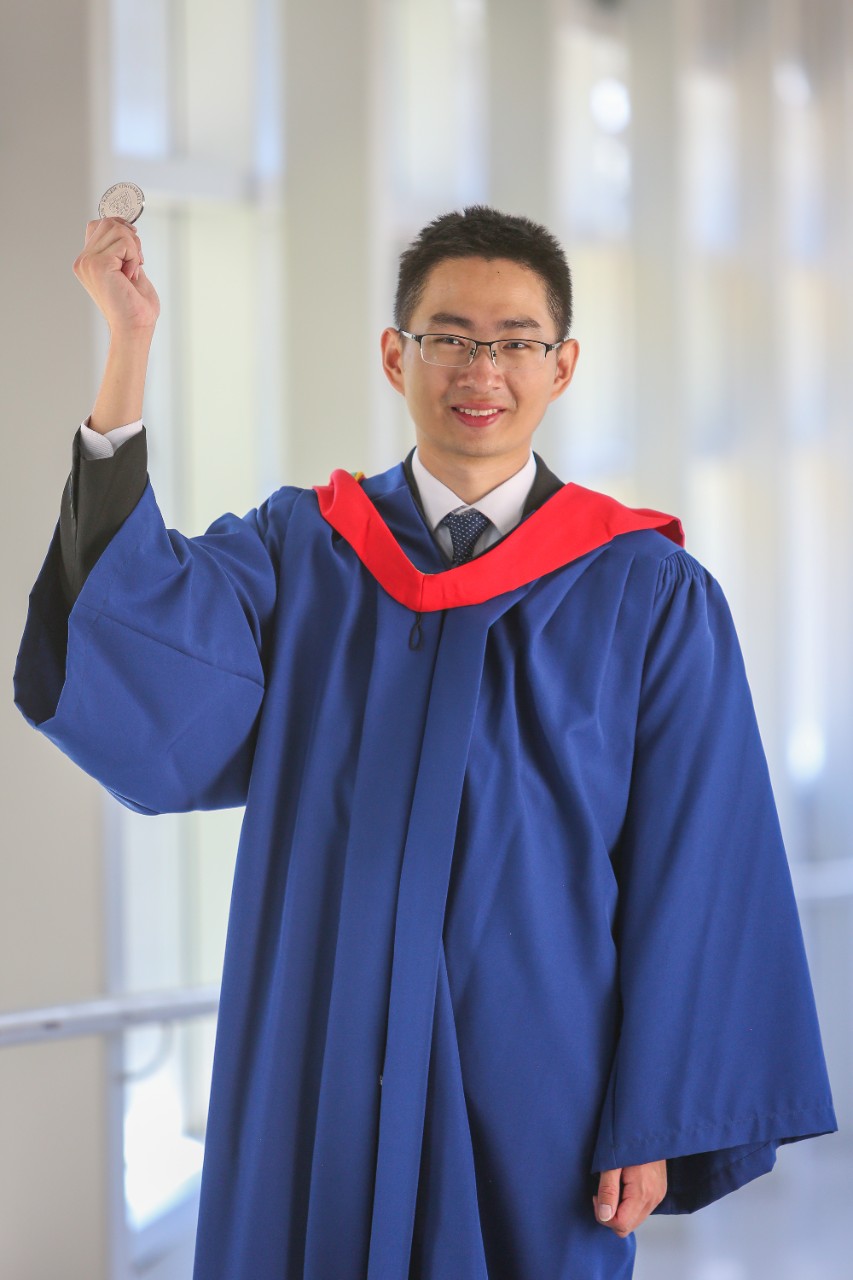Chen Song, recipient of the Dean's Convocation Medal.