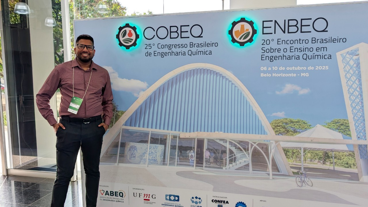 SEE professor delivers plenary talk at the 25th Annual Brazilian Congress of Chemical Engineering