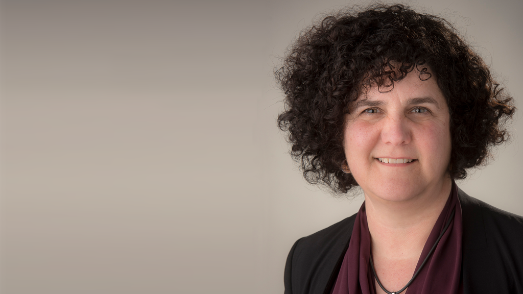Lisa Shapiro is returning to the Department of Philosophy where she will take research leave before resuming teaching. 