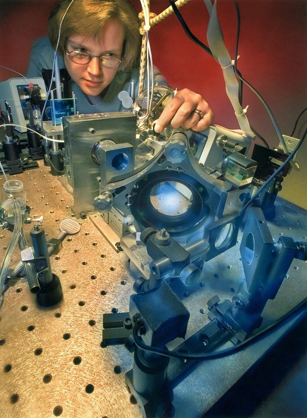 Nancy Forde as a post-doc, pictured with an Optical Tweezers Instrument at UC Berkeley
