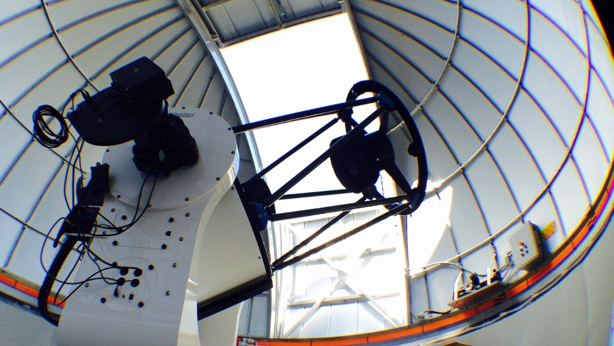 telescope and observatory technical capabilities, inside the observatory