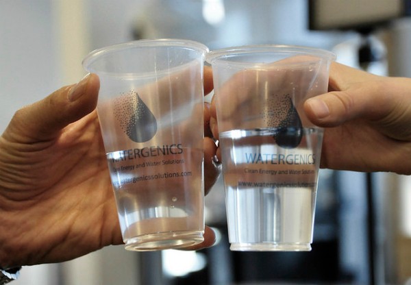 SFU Mechatronics researchers tackling the world's water crisis by pulling water from air